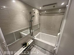 [風呂] 追い炊き＆浴室乾燥機つきのお風呂です。