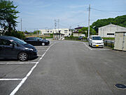 駐車場はアスファルト舗装なのでぬかったりしないで嬉しいです。
