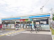 ローソン洛西口駅北店まで271m