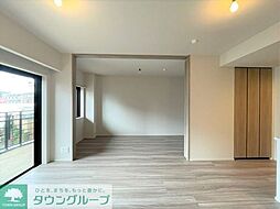 レーベン鶴瀬 Artifact 3階2LDKのリビング/ダイニング