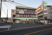 ファミリーマート新座栗原店 363m