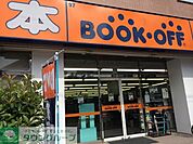 ブックオフ本川越店 徒歩10分。その他小売店 740m