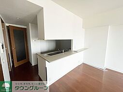 ヨコハマタワーリングスクエア　ザ・イースト 23階3LDKのリビング/ダイニング