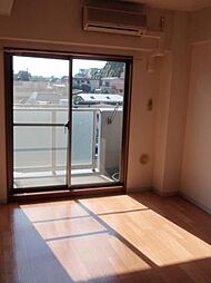 カスタリア野毛山 4階1Kのリビング/ダイニング