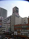 Fuji上大岡店 919m