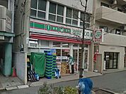 ローソンストア100京急井土ヶ谷店 516m
