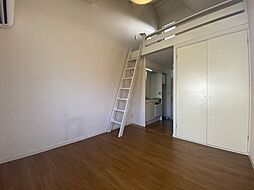 サン・パレス 205 2階ワンルームのリビング/ダイニング