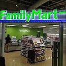 ファミリーマート成蹊学園店 638m
