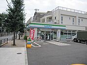 ファミリーマート 103m