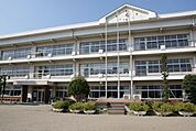 烏山北小学校 315m