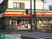 スーパーマーケットヤマザキ西久留米 徒歩10分。コンビニ 730m