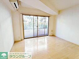 東京メトロ千代田線 代々木公園駅 徒歩9分の賃貸マンション 1階ワンルームのリビング/ダイニング