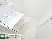お部屋探しは株式会社　タウンハウジング　までお気軽にお問合せ下さい。クレジットカード決済・首都圏を中心直営143店舗　仲介件数全国2位の豊富な実績！諸費用・審査等・何でもご相談下さい。
