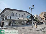 目白駅(JR 山手線) 徒歩28分。 2220m