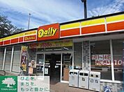 デイリーヤマザキ神泉店 徒歩2分。コンビニ 140m