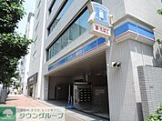 ローソン港南麻布店 徒歩3分。コンビニ 220m