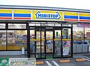 ミニストップ戸越駅前店 徒歩8分。 590m
