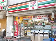 セブンイレブン 269m