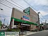 周辺：サミットストア 522m