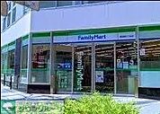 ファミリーマート飯田橋三丁目店 徒歩7分。 500m