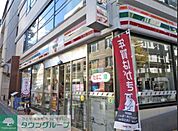 セブンイレブン新宿筑土八幡町店 徒歩5分。 330m