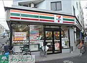 セブンイレブン 徒歩5分。コンビニ 360m