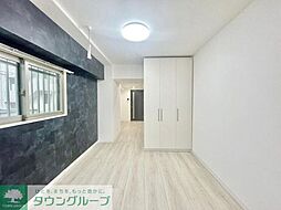 エストゥルースプラス三ノ輪 4階ワンルームのリビング/ダイニング