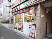 セブンイレブン 185m