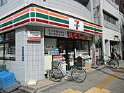 セブンイレブン 180m