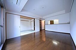 ドゥジェーム・ニイヤ 304 3階3LDKのリビング/ダイニング