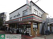 セブンイレブン 徒歩6分。コンビニ 450m