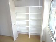 ★便利な棚式の収納があります★