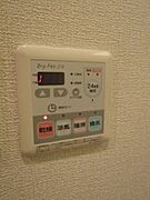 ★浴室乾燥機付きで雨の日も洗濯物が乾きます★