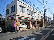 セブンイレブン調布染地2丁目店 228m