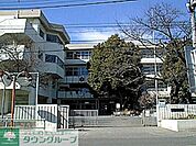調布市立第六中学校 徒歩7分。中学校 560m