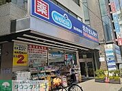 ウエルシア浦安駅前薬局店 徒歩8分。 620m