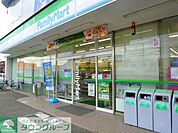 ファミリーマート浦安海楽店 277m