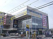 TSUTAYA 640m