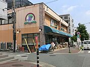 ワイズマート幕張本郷店 551m