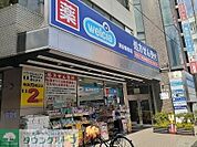 ウエルシア浦安駅前薬局店 徒歩4分。 310m