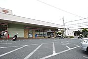 セブンイレブン船橋前原西6丁目店 徒歩7分。コンビニ 550m