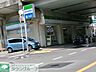 周辺：ファミリーマート千葉登戸四丁目店 徒歩7分。 530m