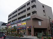 東武ストア 徒歩7分。 560m
