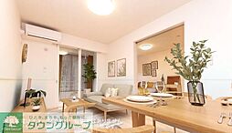 ブロッサム 1階1LDKのリビング/ダイニング