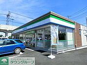 ファミリーマート 820m