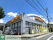 TSUTAYA 徒歩31分。レンタルビデオ 2440m