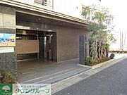 綺麗なエントランスが一味違った快適ライフを彩ってくれます