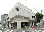 松戸市立図書館馬橋東分館 888m