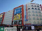 スカイプラザ 徒歩3分。ショッピングセンター 190m