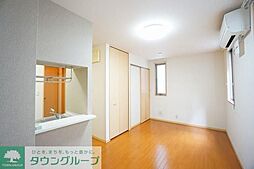 フラッツ・ジョイ 0102 1階ワンルームのリビング/ダイニング